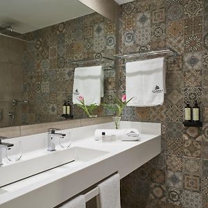 Twin or Double Room Inland View